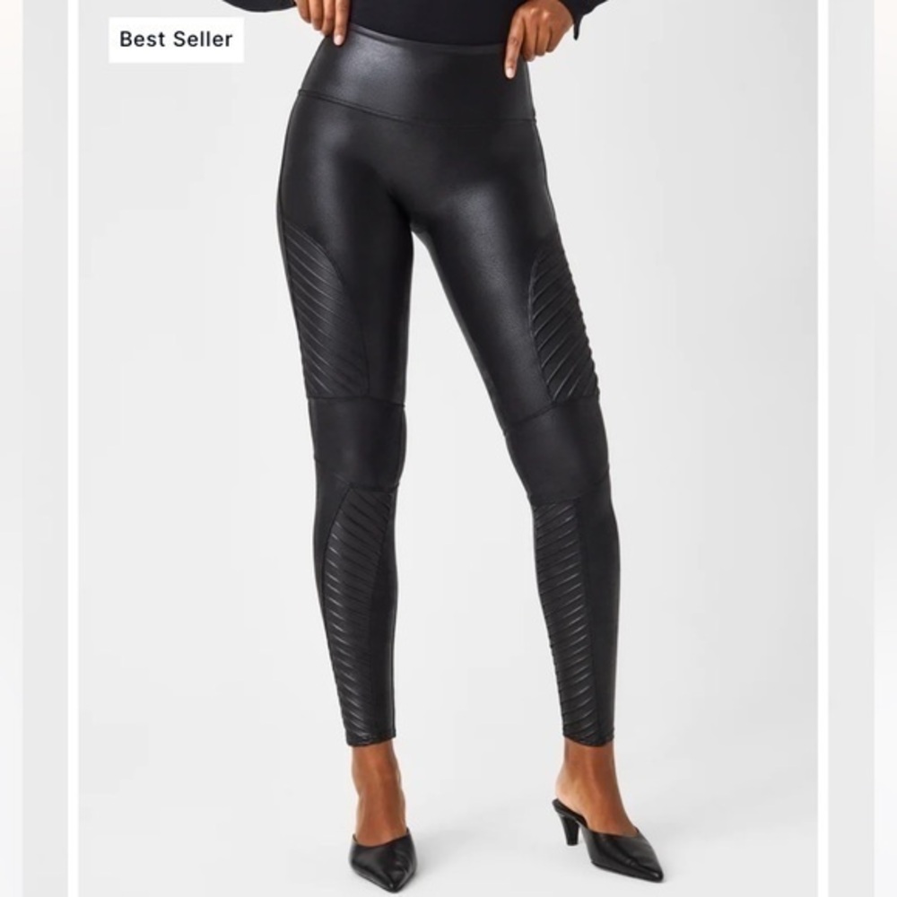 Spanx Faux Leather Moto Leggings- very black. In size small